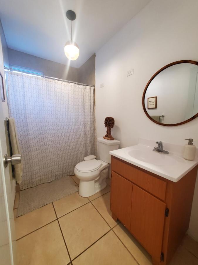 Aguadilla Waves Apt Free Parking & Wifi 8 Minute Walk From Crashboat Beach Buitenkant foto