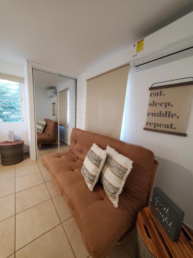 Aguadilla Waves Apt Free Parking & Wifi 8 Minute Walk From Crashboat Beach Buitenkant foto