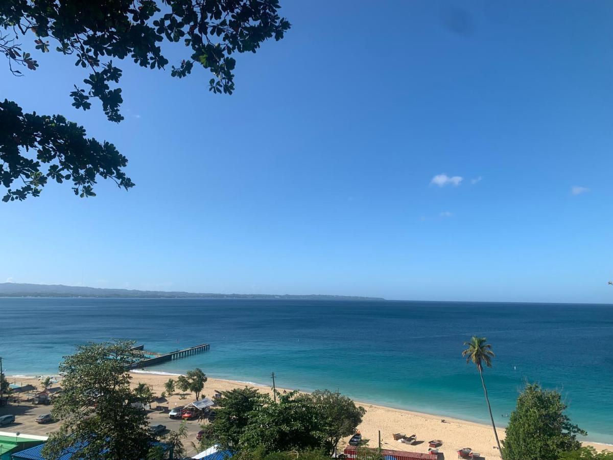 Aguadilla Waves Apt Free Parking & Wifi 8 Minute Walk From Crashboat Beach Buitenkant foto